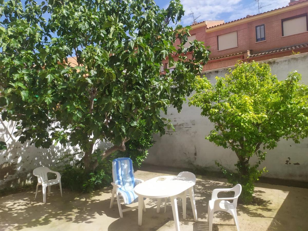 Habitacion Privada Triple Толедо Экстерьер фото