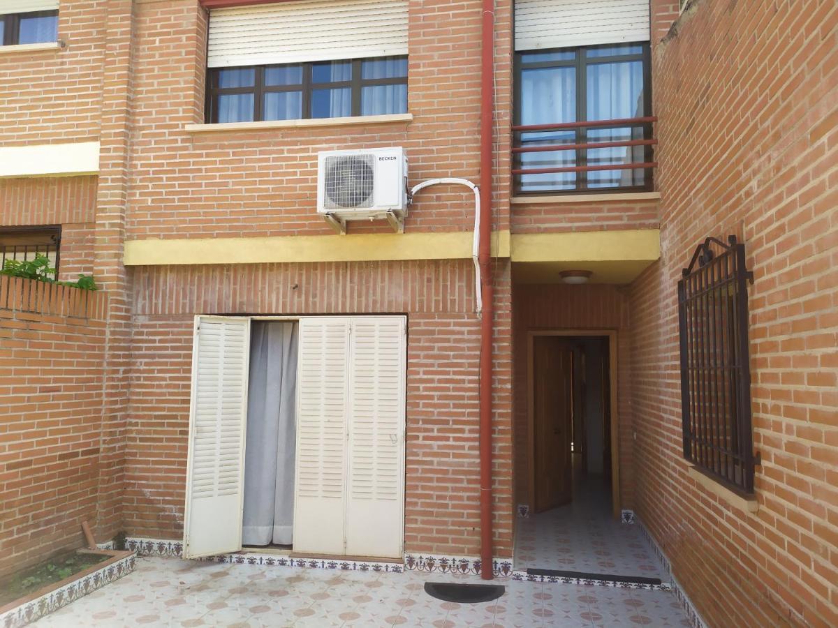 Habitacion Privada Triple Толедо Экстерьер фото