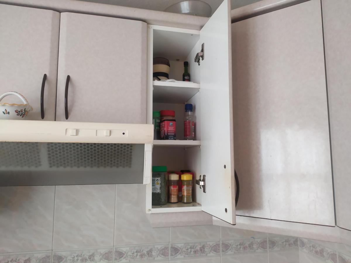 Habitacion Privada Triple Толедо Экстерьер фото
