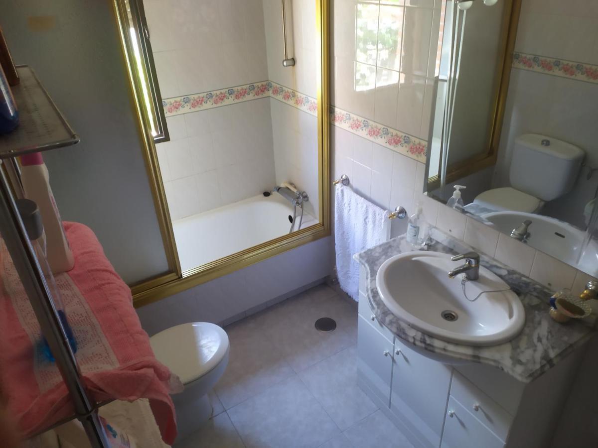 Habitacion Privada Triple Толедо Экстерьер фото