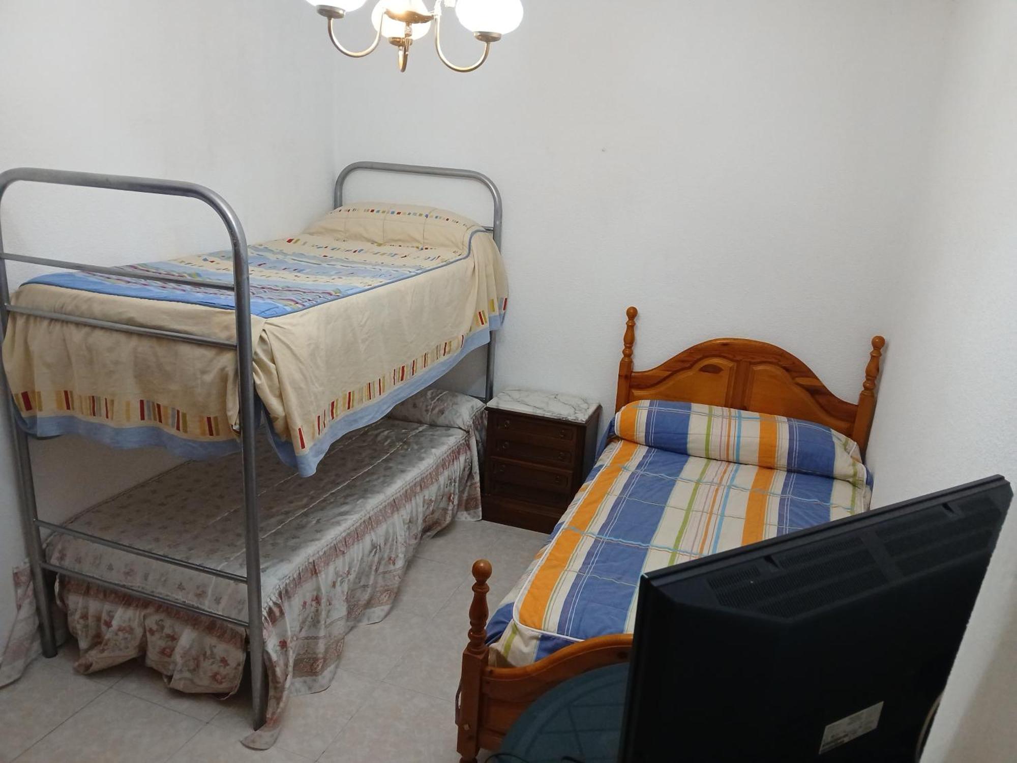 Habitacion Privada Triple Толедо Экстерьер фото
