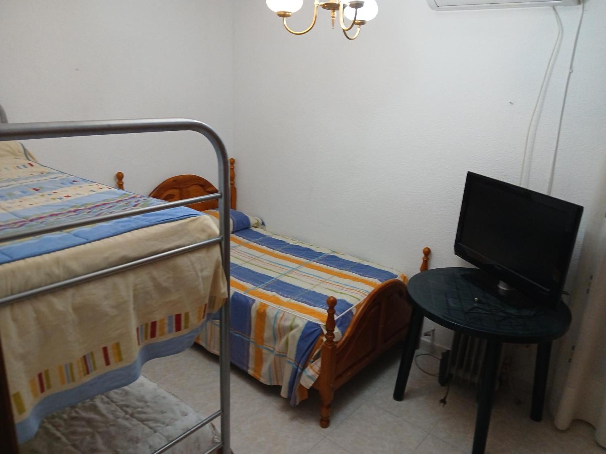 Habitacion Privada Triple Толедо Экстерьер фото