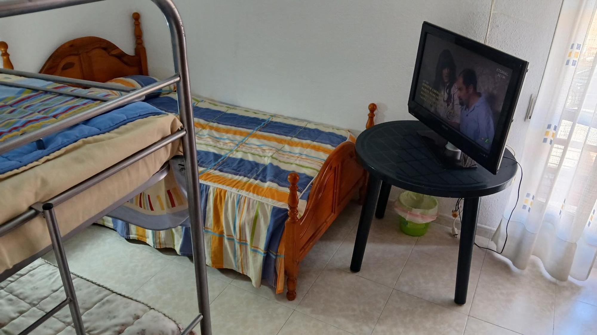 Habitacion Privada Triple Толедо Экстерьер фото